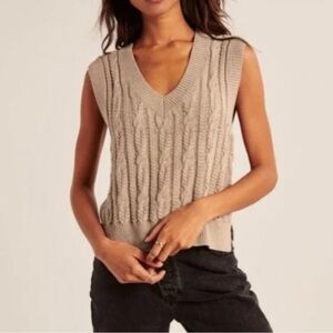 Abercrombie Tan Sweater Vest - Size Small
